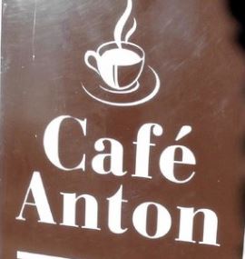 Hotel Schweizerhaus & Cafe Anton